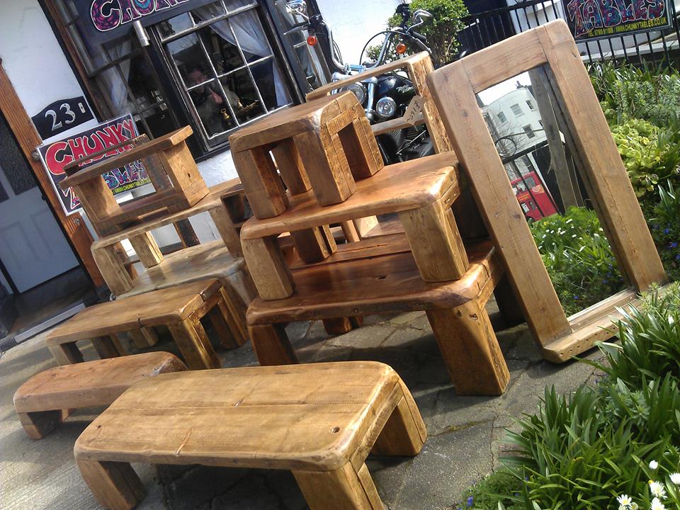 chunky-tables-display-photo